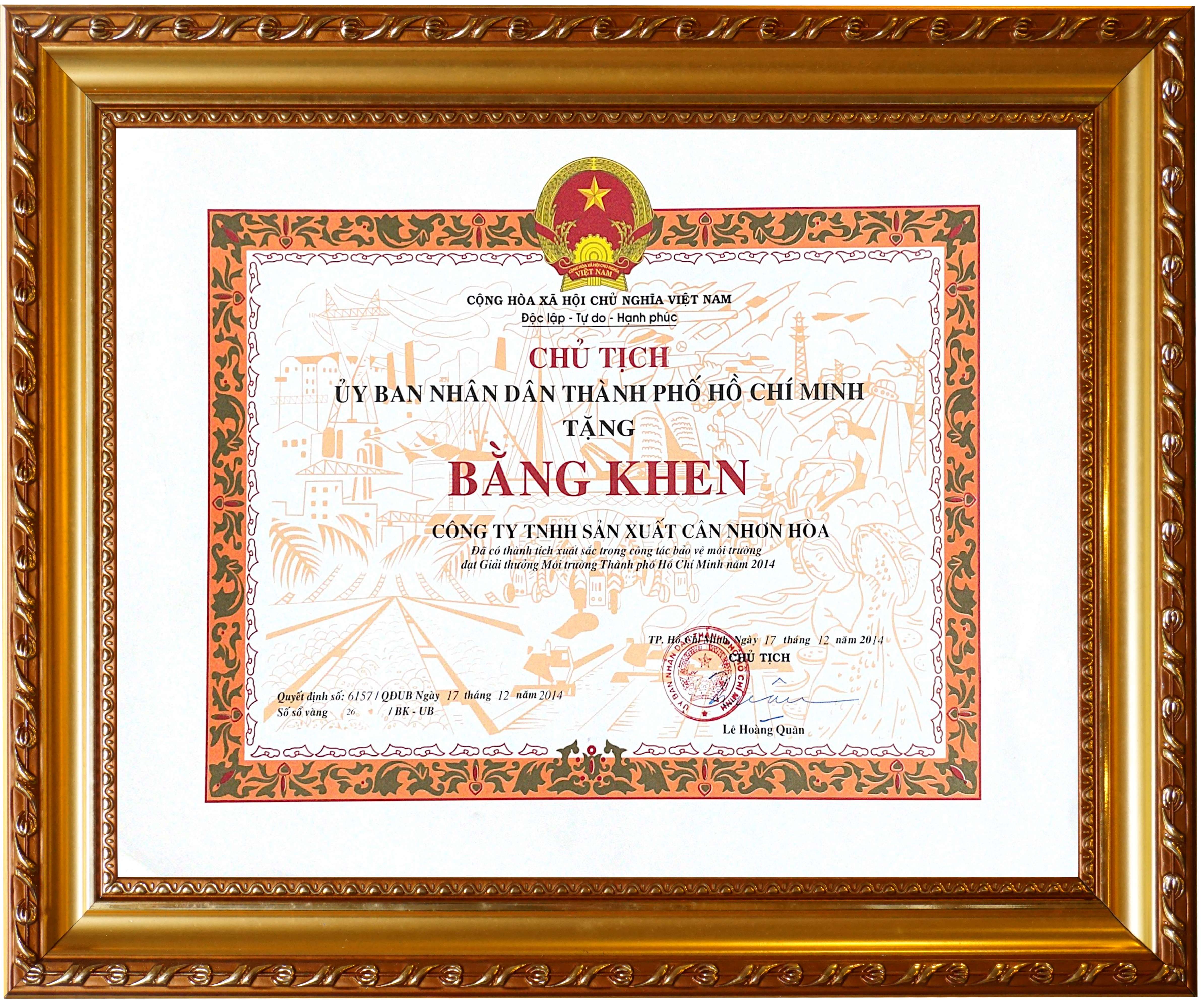 the-chairman-of-ho-chi-minh-city-peoples-committee-commended-the-environmental-protection-award-in-2014